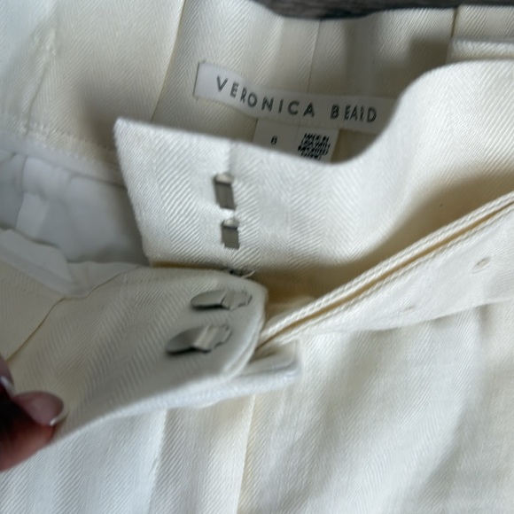 Veronica Beard Ashford Belted High Waist Linen Blend Shorts 8 - Picture 8 of 13